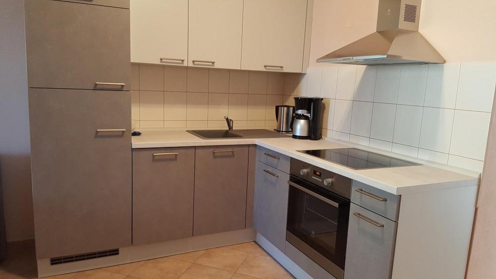 Apartments Marina Omiš Dış mekan fotoğraf