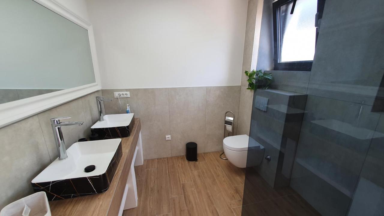 Apartments Marina Omiš Dış mekan fotoğraf